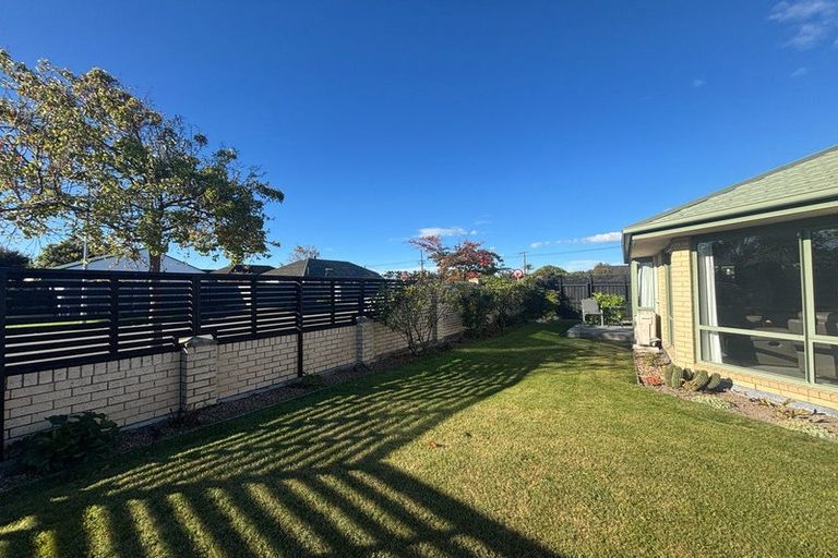 Photo of property in 1a Amos Place, Shirley, Christchurch, 8061