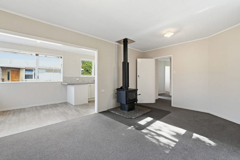 Photo of property in 110 Pandora Avenue, Sunnybrook, Rotorua, 3015