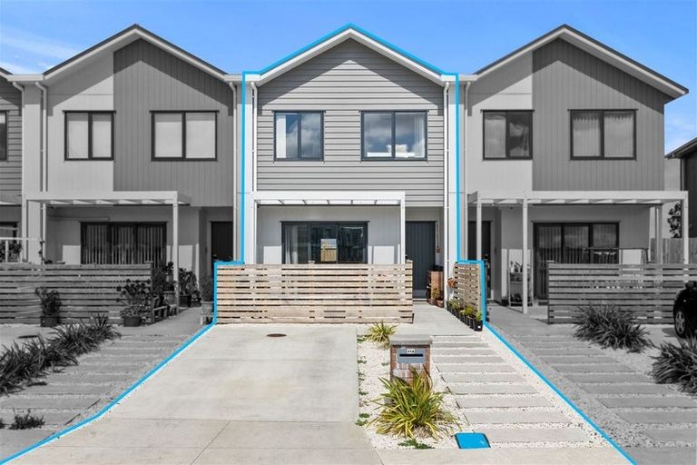 Photo of property in 41a Soaring Bird Drive, Takanini, 2112