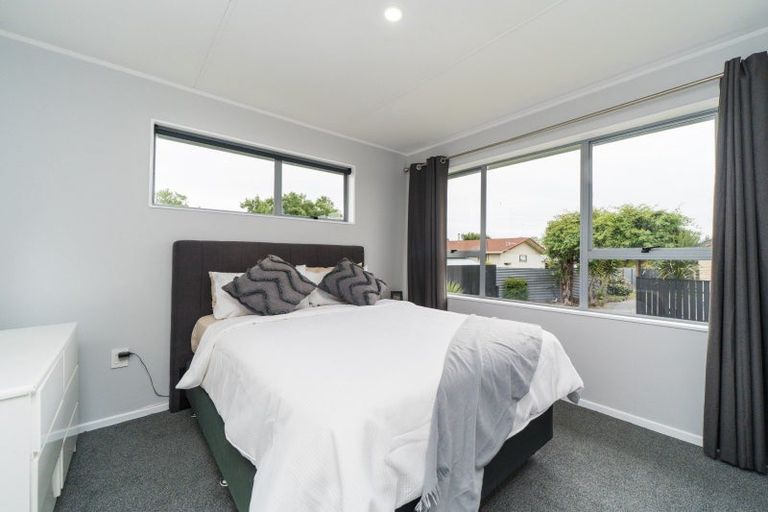 Photo of property in 9 Hinau Place, Cloverlea, Palmerston North, 4412