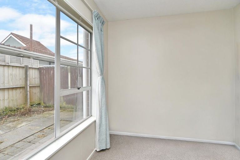 Photo of property in 7 Apsley Drive, Russley, Christchurch, 8042
