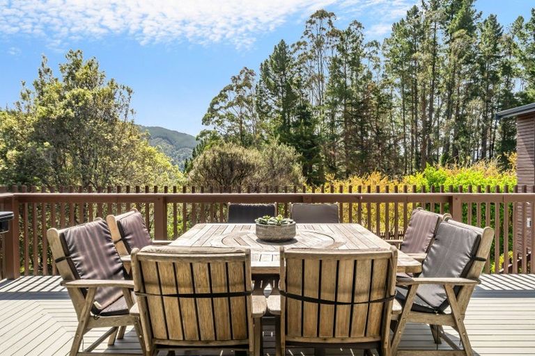 Photo of property in 9 Sylvan Way, Silverstream, Upper Hutt, 5019