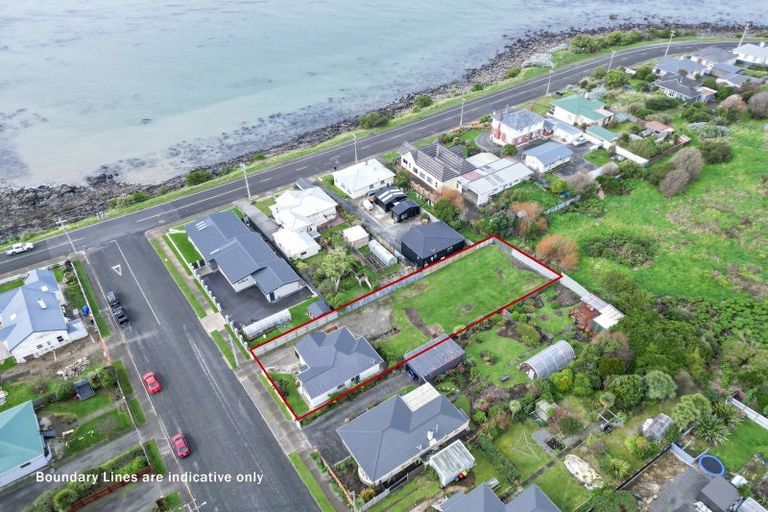 Photo of property in 12 Walker Street, Bluff, 9814