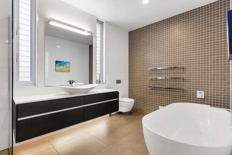 Photo of property in 53 Walter Street, Hauraki, Auckland, 0622