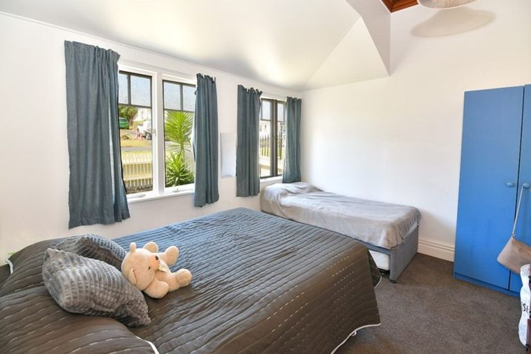 Photo of property in 31 Garfield Road, Helensville, 0800