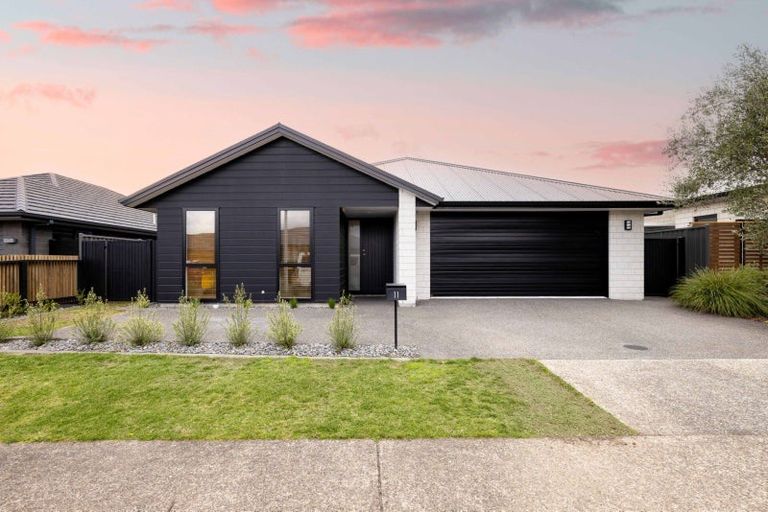 Photo of property in 11 Flack Street, Pyes Pa, Tauranga, 3112