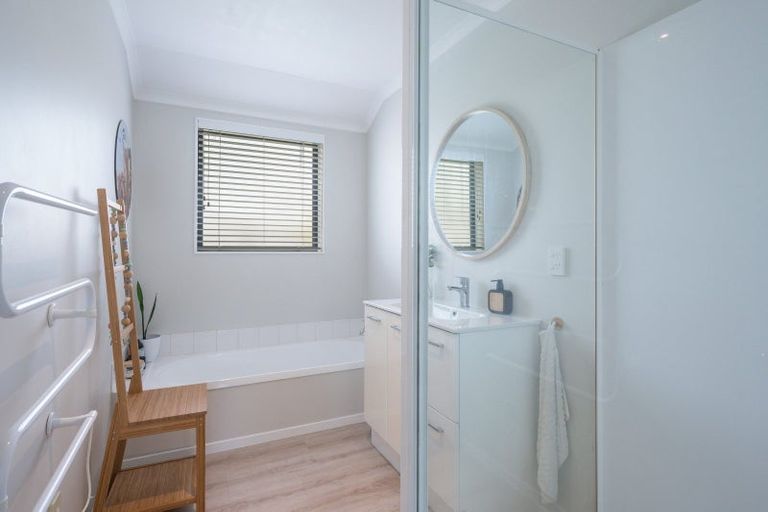 Photo of property in 28 Allport Place, Stoke, Nelson, 7011