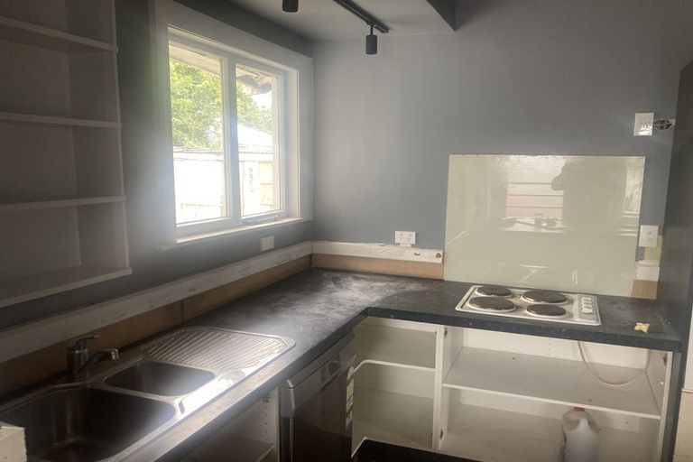Photo of property in 100 Shakespeare Road, Waltham, Christchurch, 8023