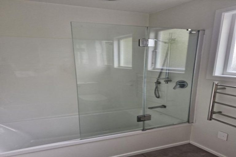 Photo of property in 282 Mangorei Road, Merrilands, New Plymouth, 4312