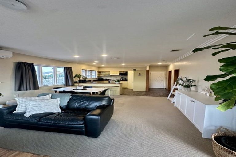 Photo of property in 715 Maxville Drive, Parkvale, Hastings, 4122