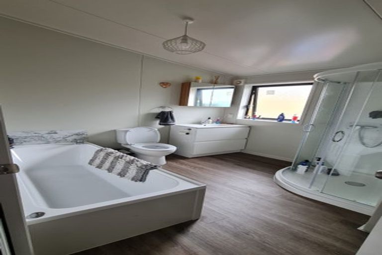 Photo of property in 90 Dimock Street, Titahi Bay, Porirua, 5022