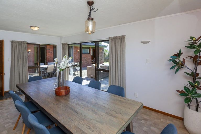 Photo of property in 10 Nuhaka Place, Paraparaumu Beach, Paraparaumu, 5032