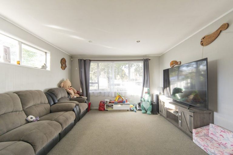 Photo of property in 50 Oakfield Crescent, Pukete, Hamilton, 3200