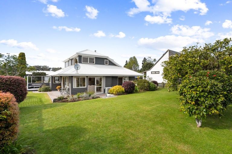 Photo of property in 104 Moana Anu Anu Avenue, Whangamata, 3620