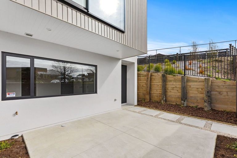 Photo of property in 1/12 Westmorland Rise, Bethlehem, Tauranga, 3110