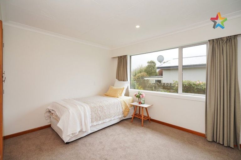 Photo of property in 6 Pine Crescent, Hargest, Invercargill, 9810