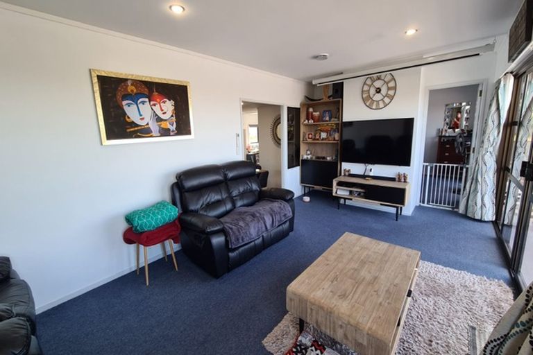 Photo of property in 18 Commins Road, Onerahi, Whangarei, 0110