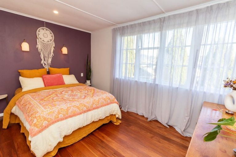 Photo of property in 62 Dimock Street, Titahi Bay, Porirua, 5022