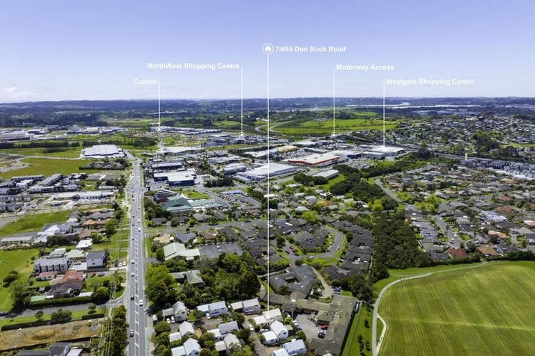 Photo of property in 7/485 Don Buck Road, Massey, Auckland, 0614
