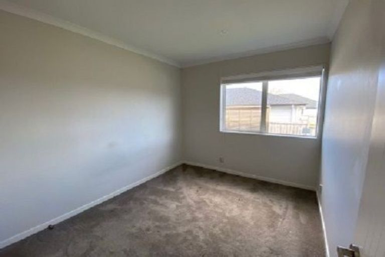 Photo of property in 7 Will Street, Huapai, Kumeu, 0810