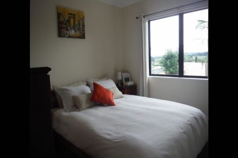 Photo of property in 5 Trillick Place, Tuakau, 2121