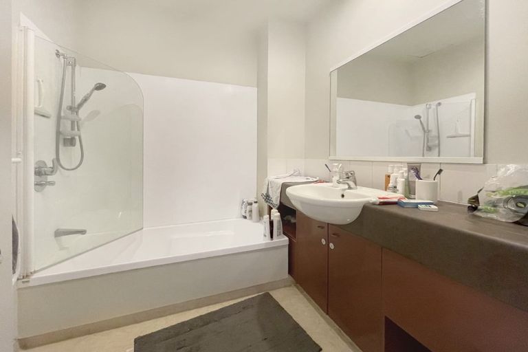 Photo of property in Hume House, 12/152u The Terrace, Wellington Central, Wellington, 6011