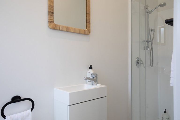 Photo of property in 14 Whaanga Road, Raglan, 3297