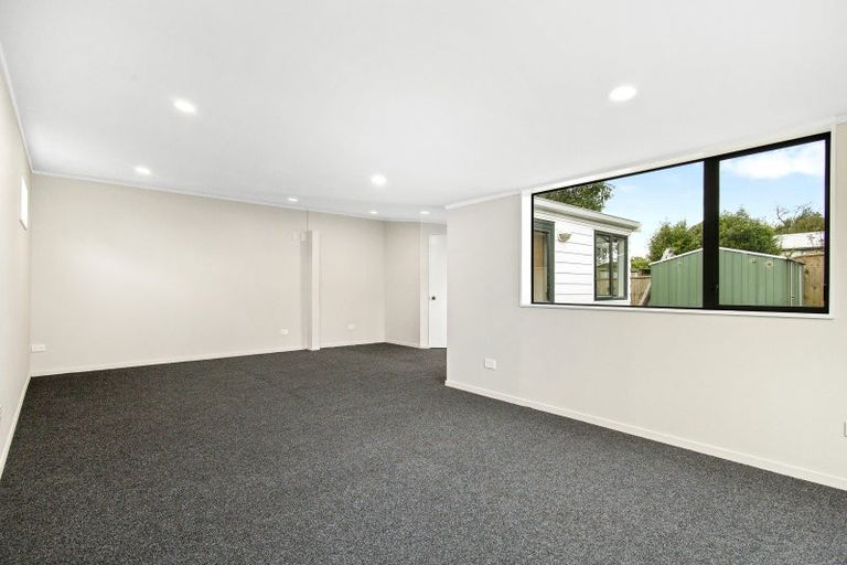 Photo of property in 19 Kowhai Avenue, Ebdentown, Upper Hutt, 5018