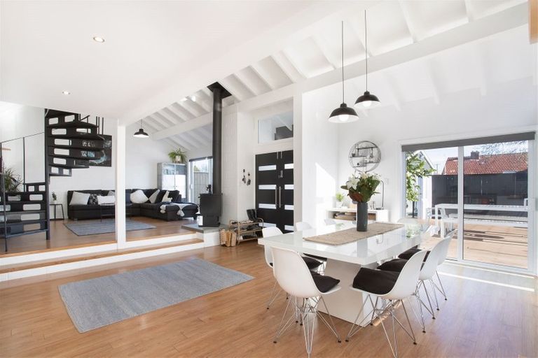 Photo of property in 10a Fovant Street, Russley, Christchurch, 8042