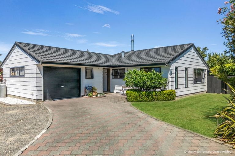 Photo of property in 27 Mckeefry Avenue, Greenmeadows, Napier, 4112
