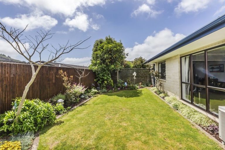 Photo of property in 7 Observatory Close, Whitby, Porirua, 5024