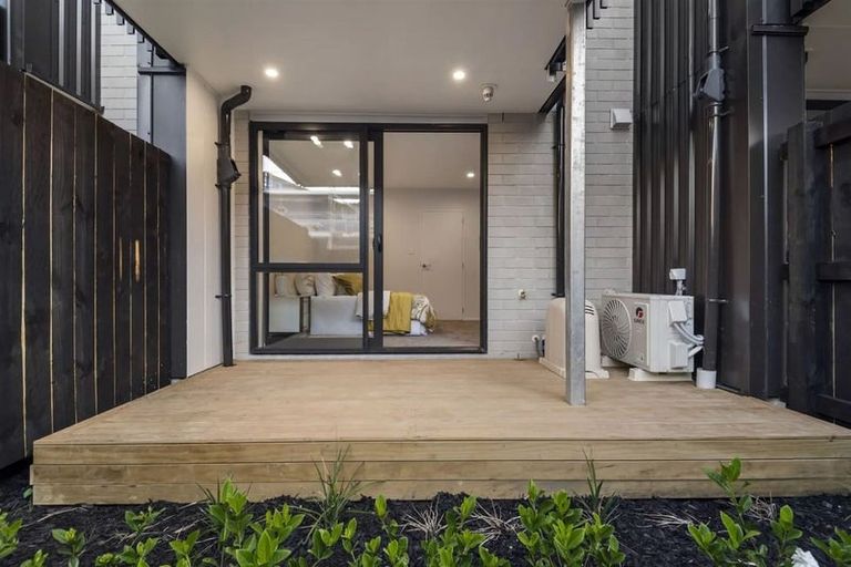 Photo of property in 5/32a Westgate Drive, Massey, Auckland, 0614