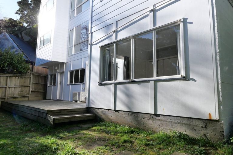 Photo of property in 59 Pembroke Road, Northland, Wellington, 6012