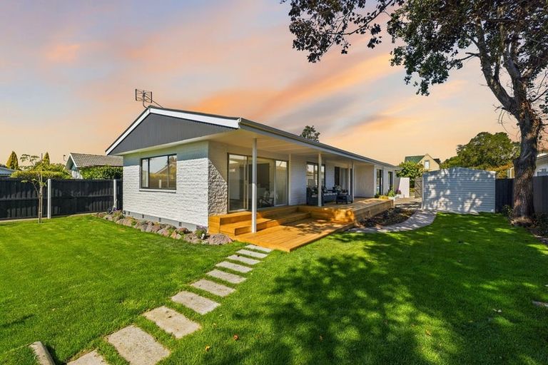 Photo of property in 20 Doncaster Street, Sockburn, Christchurch, 8042