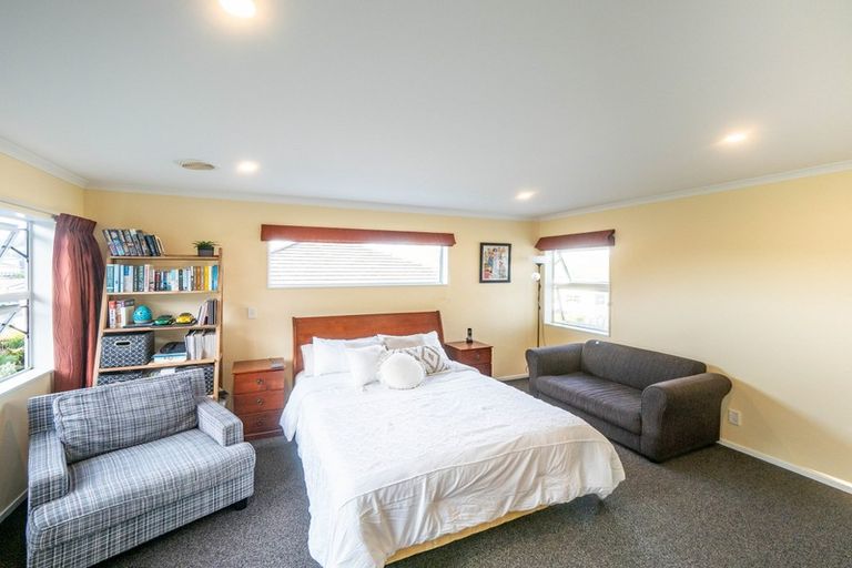 Photo of property in 51 Mauldeth Terrace, Churton Park, Wellington, 6037