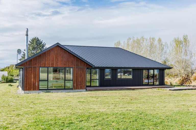 Photo of property in 24 Opuha Street, Orari, Geraldine, 7992