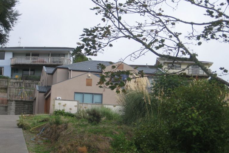 Photo of property in 16a Latitude Close, Whitby, Porirua, 5024