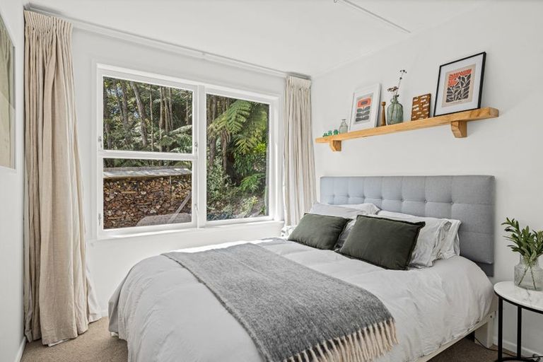 Photo of property in 1060 Sandspit Road, Sandspit, Warkworth, 0982