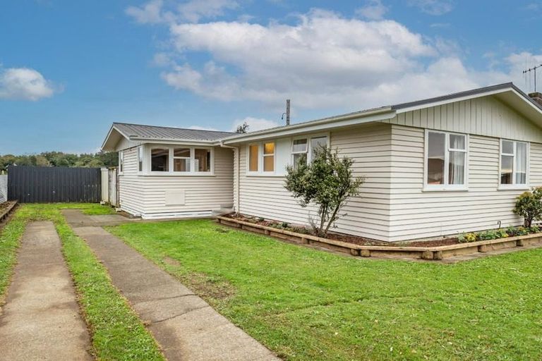 Photo of property in 14 Awatea Street, Levin, 5510