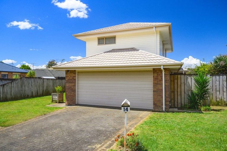 Photo of property in 14 Greig Place, Pukekohe, 2120