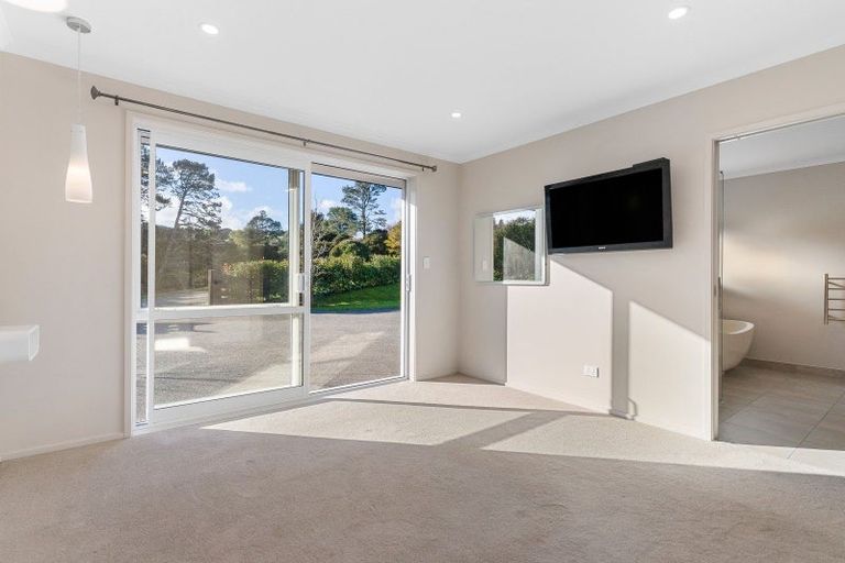 Photo of property in 43e Terry Smyth Drive, Kumeu, 0892