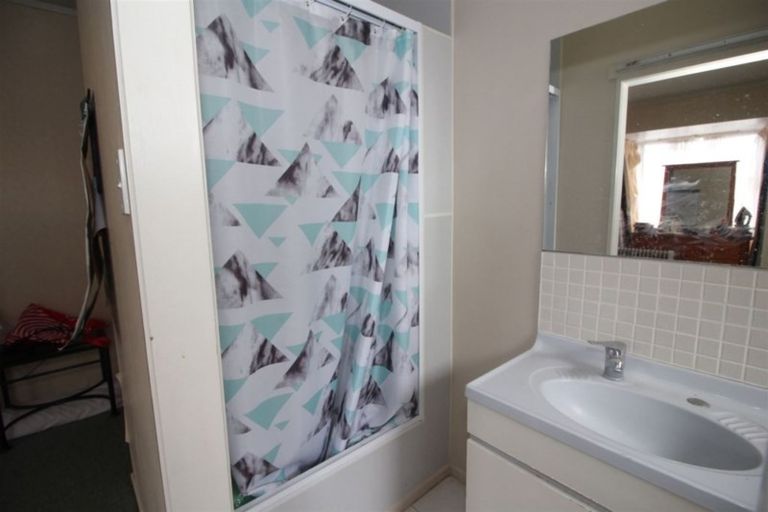 Photo of property in 8 Dunkeld Place, Tokoroa, 3420