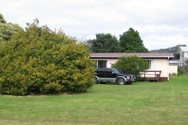Photo of property in 26 Dawn Avenue, Hahei, Whitianga, 3591