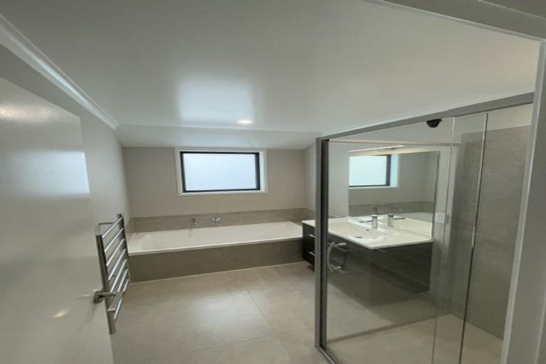 Photo of property in 17 Pipi Crescent, Tuakau, 2121