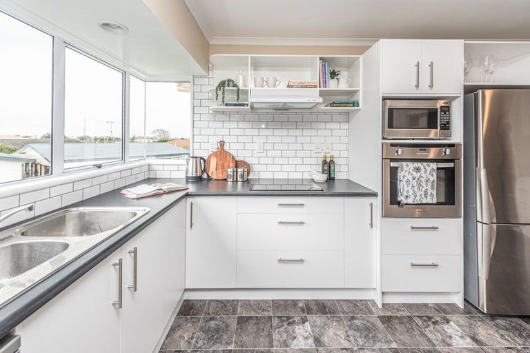 Photo of property in 72 Treadwell Street, Springvale, Whanganui, 4501