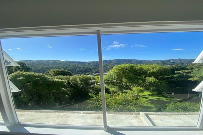 Photo of property in 23 Huntingdon Street, Northland, Wellington, 6012