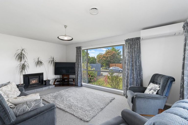 Photo of property in 16 Waitohi Street, Hornby, Christchurch, 8042