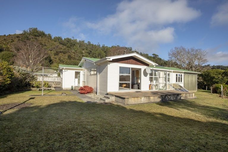 Photo of property in 57 Hine Road, Wainuiomata, Lower Hutt, 5014