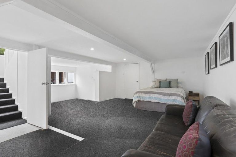 Photo of property in 7 Norman Road, Titirangi, Auckland, 0604