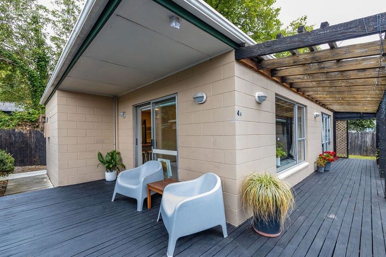 Photo of property in 2/4a Burnbrae Street, Saint Martins, Christchurch, 8022